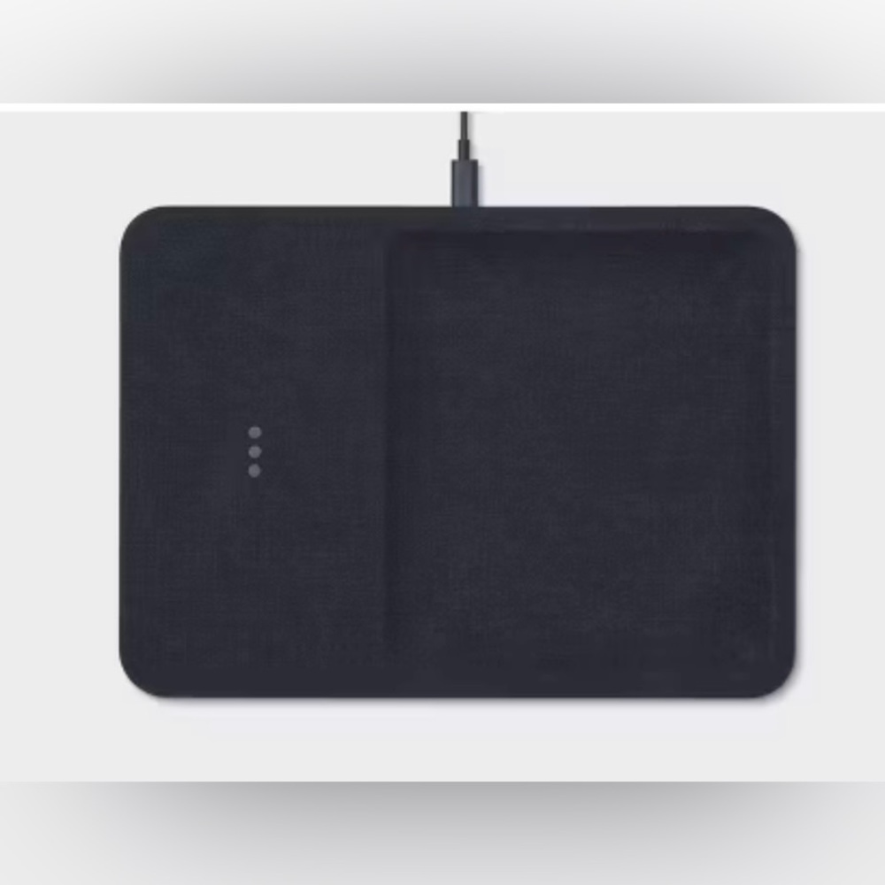 Courant Essentials CATCH:3 Single-Device Wireless Charger with Accessory Tray
